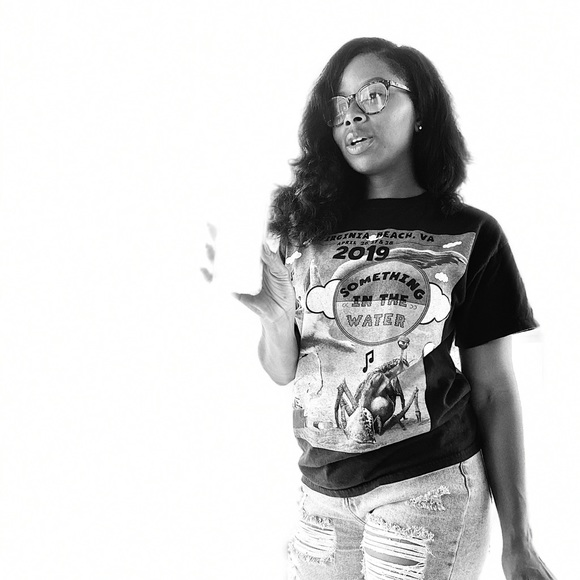 Meet your Posher, Rachel - Picture 1 of 8